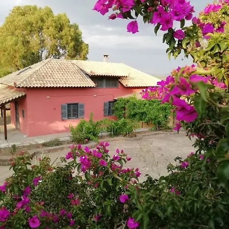 Holiday home Efcaliptos